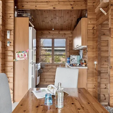 Semesterbostad Tjark - 1-0km From The Sea By Interhome *